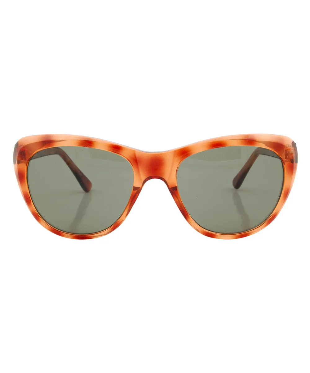 CHARMING Tortoise Cat-Eye Sunglasses