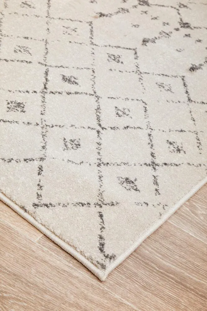 Chrome Elsa Silver Rug 400 x 300 CM