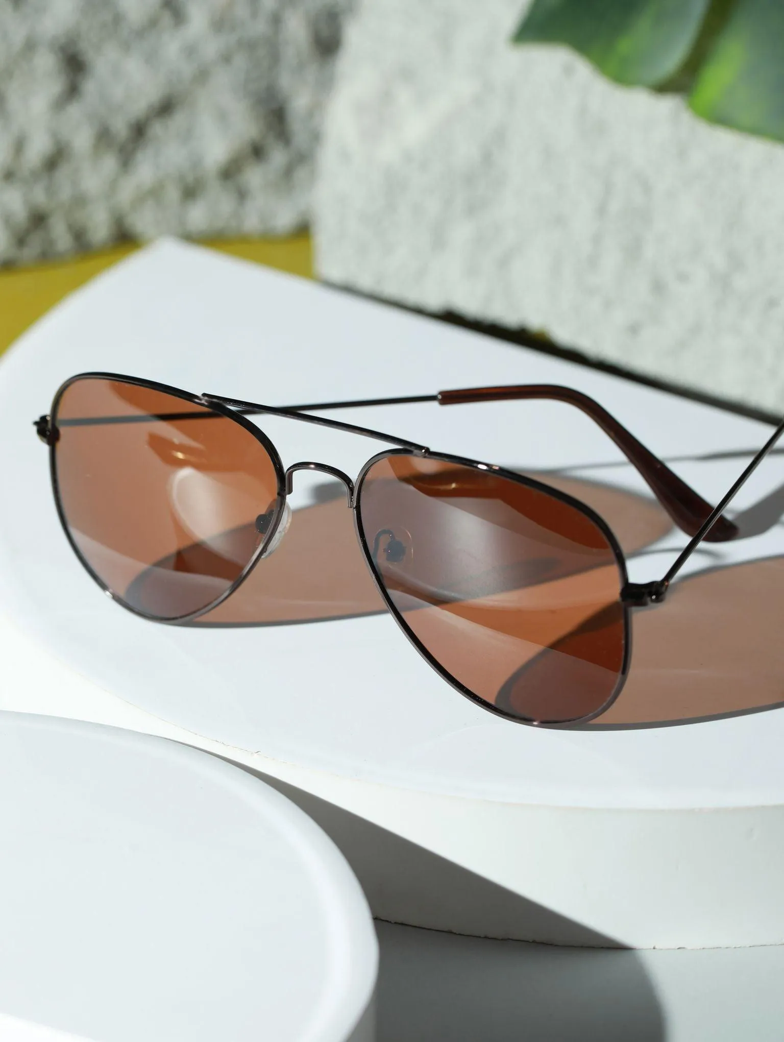 Men's Polarized Classic Brown Aviator  Sunglasses - Jazz and Sizzle