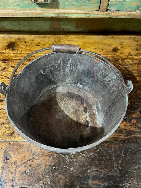Metal Bucket    #6106
