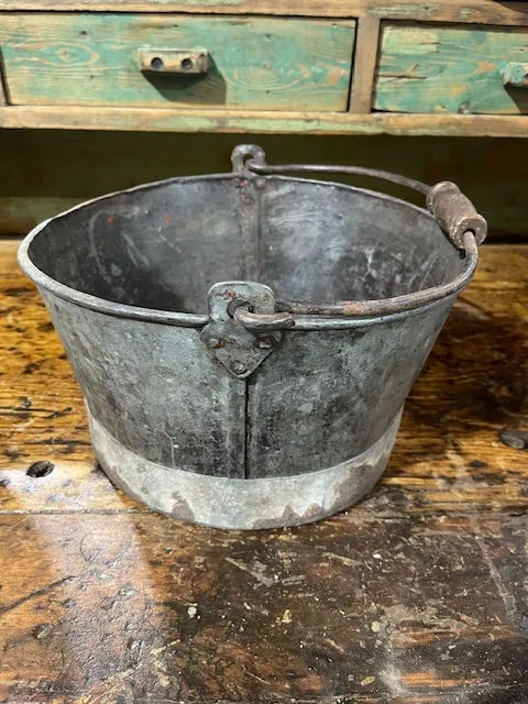 Metal Bucket    #6106