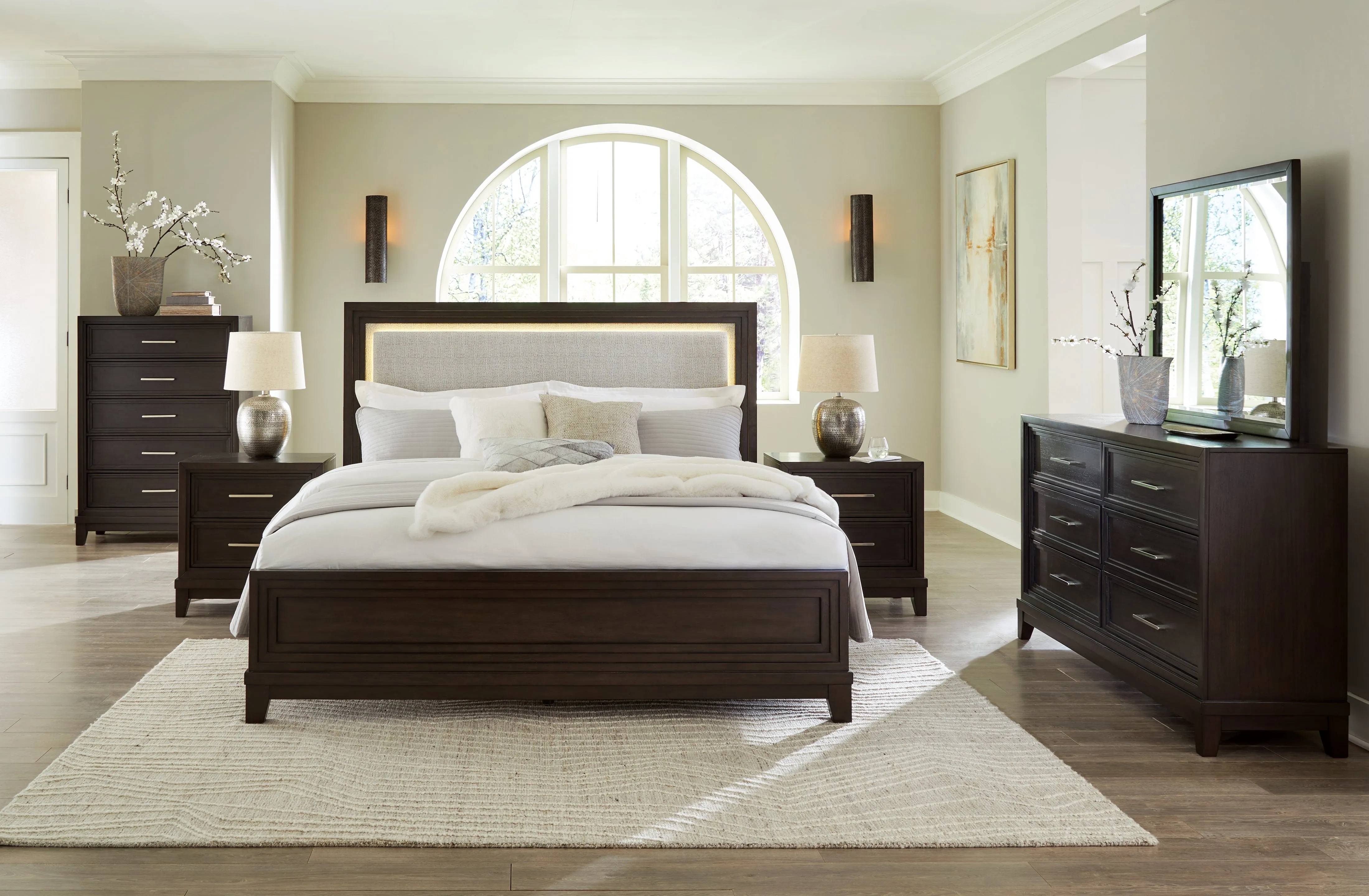 Neymorton King Upholstered Panel Bed with Mirrored Dresser and 2 Nightstands in Dark Grayish Brown
