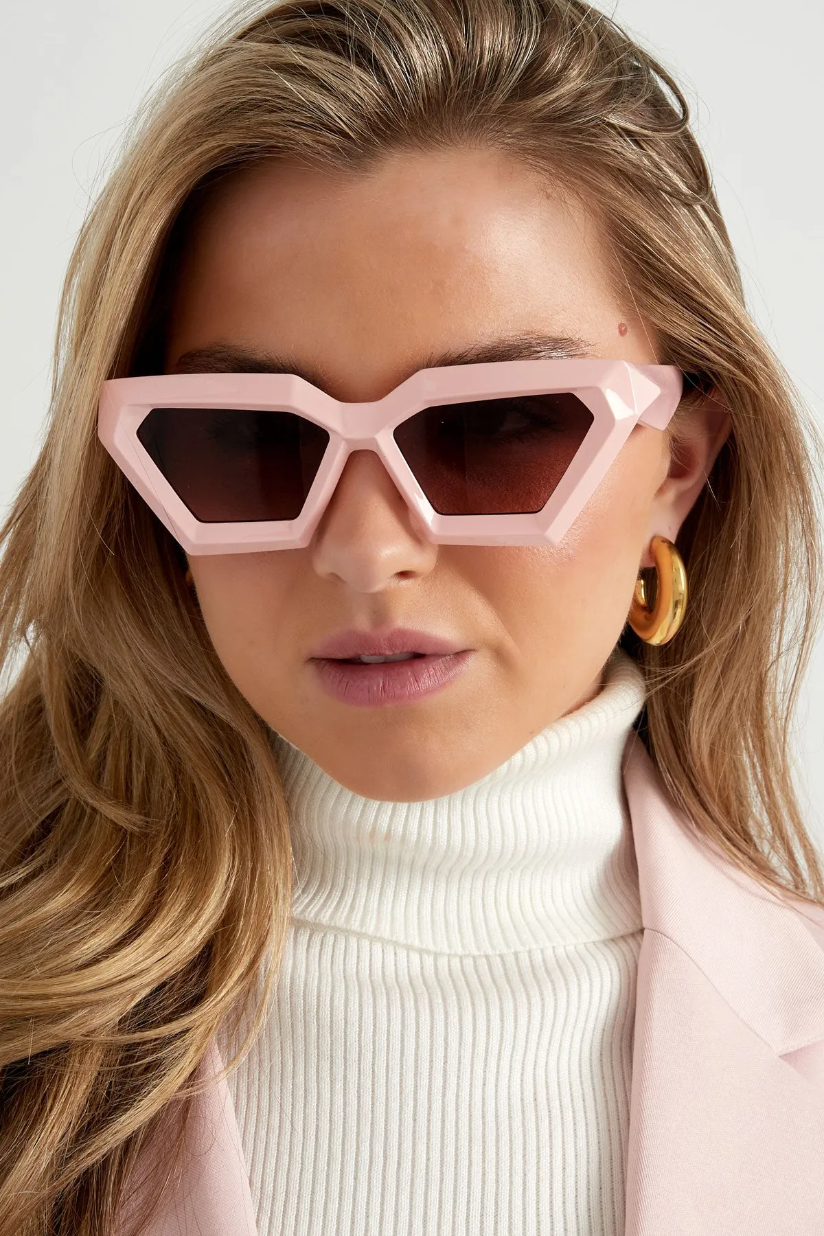 The Edit -  Angular Sunglasses in Pastel Pink